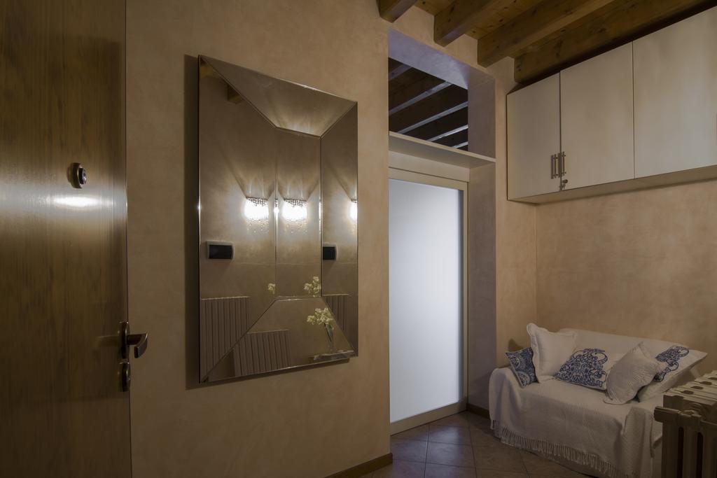 Ferienwohnung Garda Elite Maison Desenzano del Garda Exterior foto